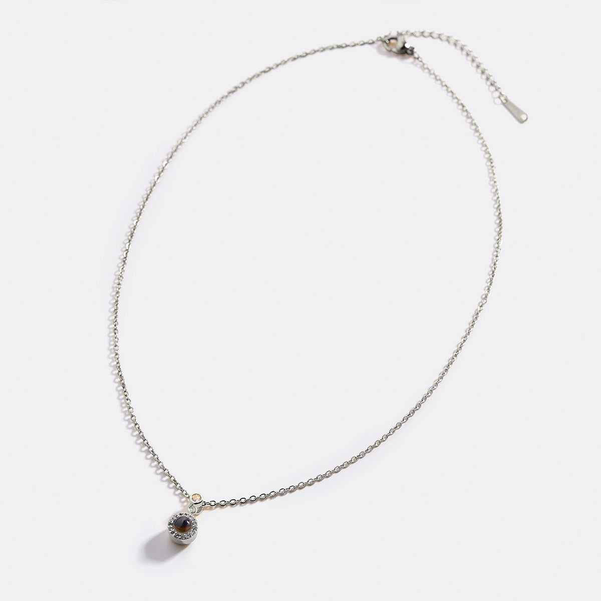 Niestandardowy naszyjnik ze zdjęciem Halo