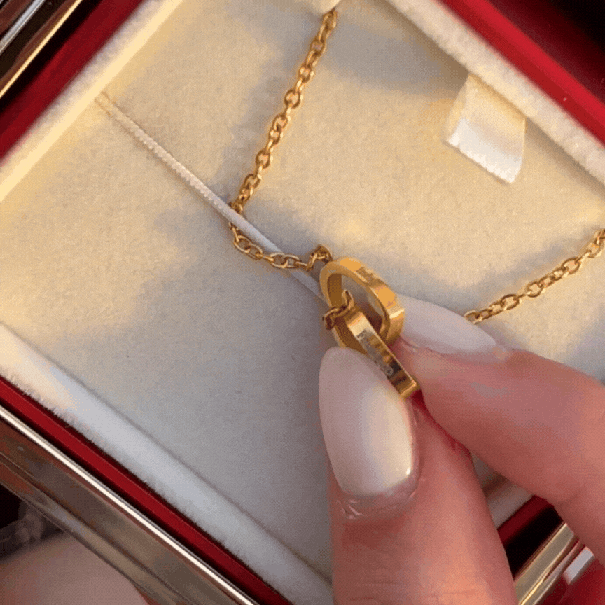 Wieczna Róża & Spersonalizowany naszyjnik w kształcie serca